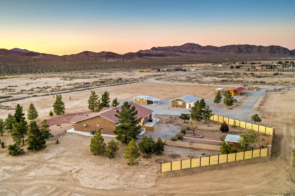 Almost 10 Acres of Pristine Equestrian Property Pahrump, Nye County, Nevada