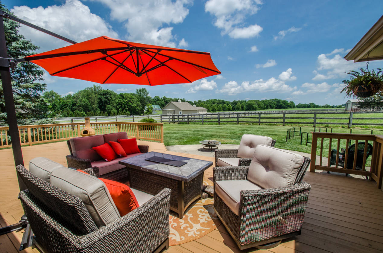 HORSE Lover's Dream close to amenities, 4.34 Acres with 2