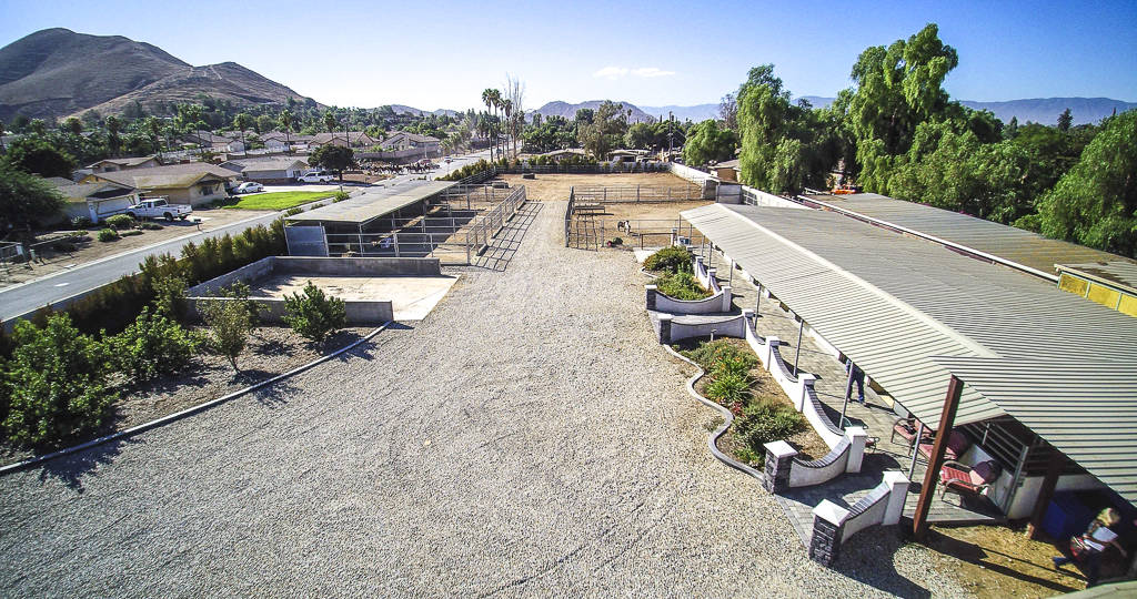 Beautiful horse property on 1.81 acres located in Horse Town USA