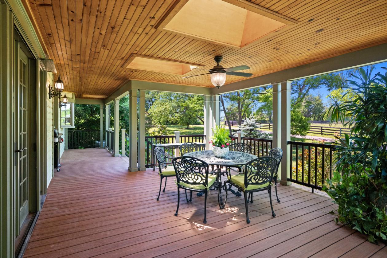 Equestrian Estate - Expanded Home, Barn & Arena! - photo 15