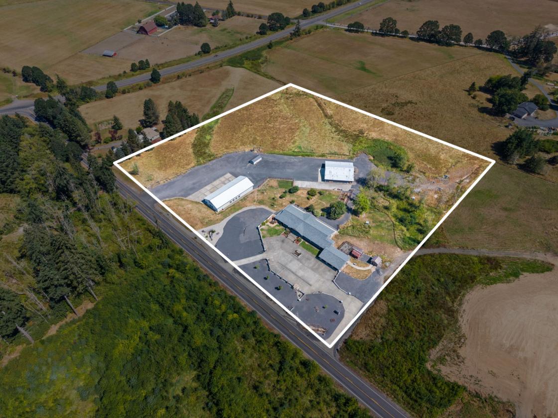 9.7-Acre Country Estate with Pasture & Shops - photo 29