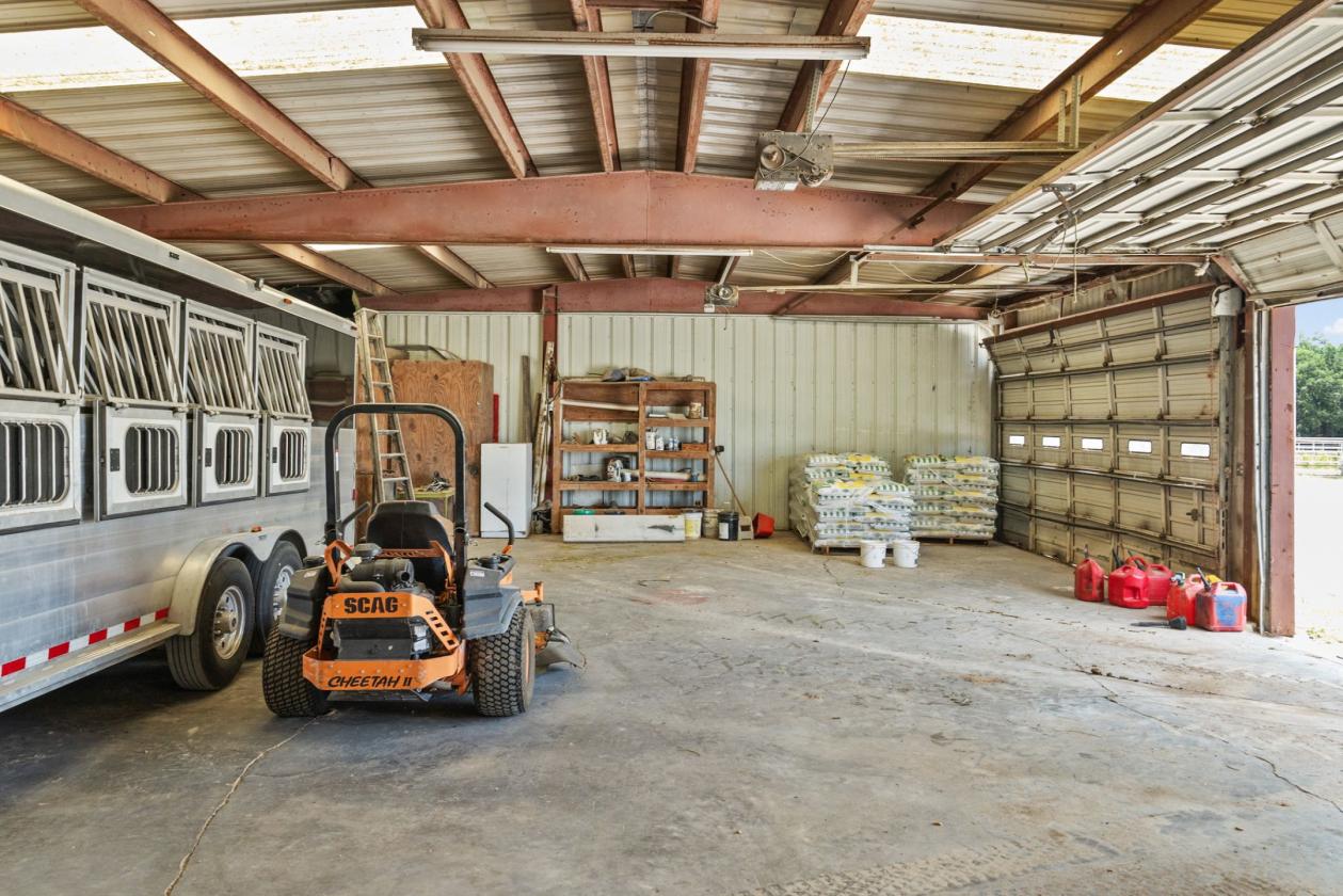 DIAMOND D RANCH EQUESTRIAN ESTATE - photo 25