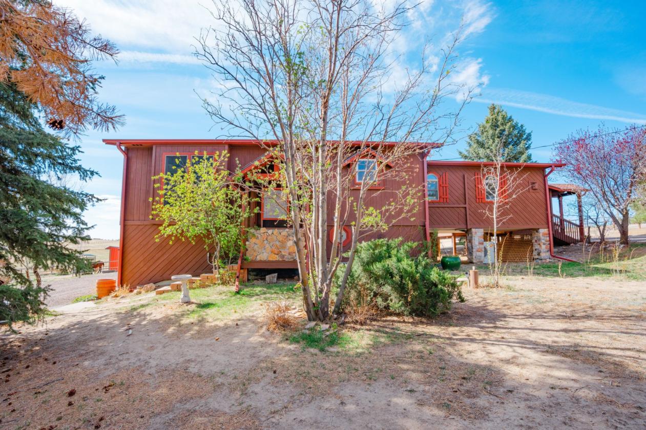 Close-in Equestrian Property! - photo 28