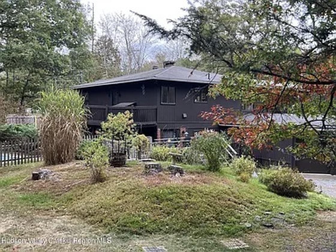 Gentleman's Farm on 3.4 Beautiful Acres - photo 2