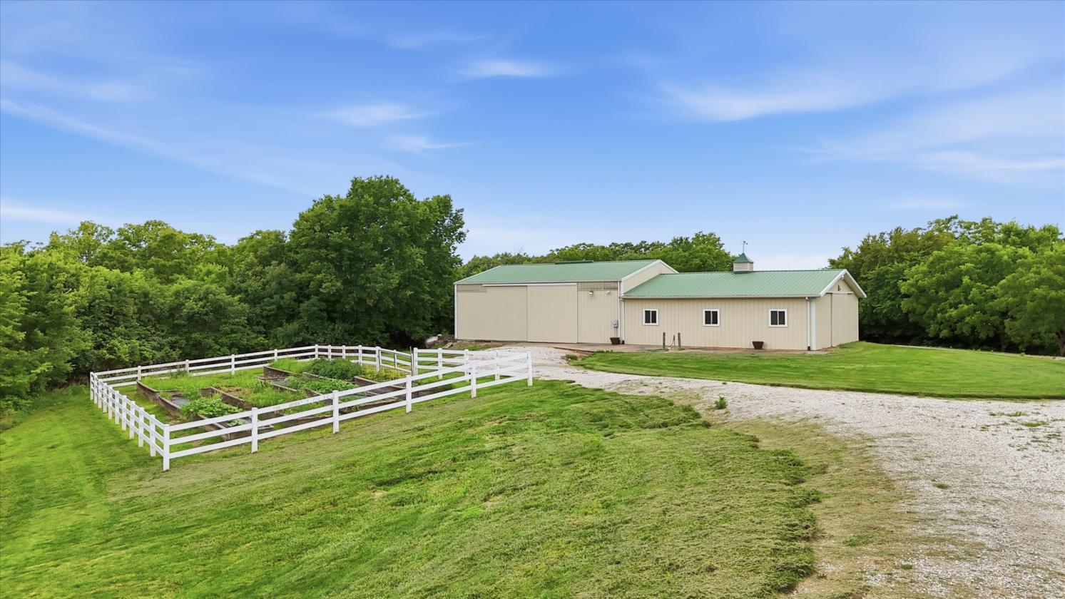 Luxury Equestrian Estate on 125 Acres - photo 7