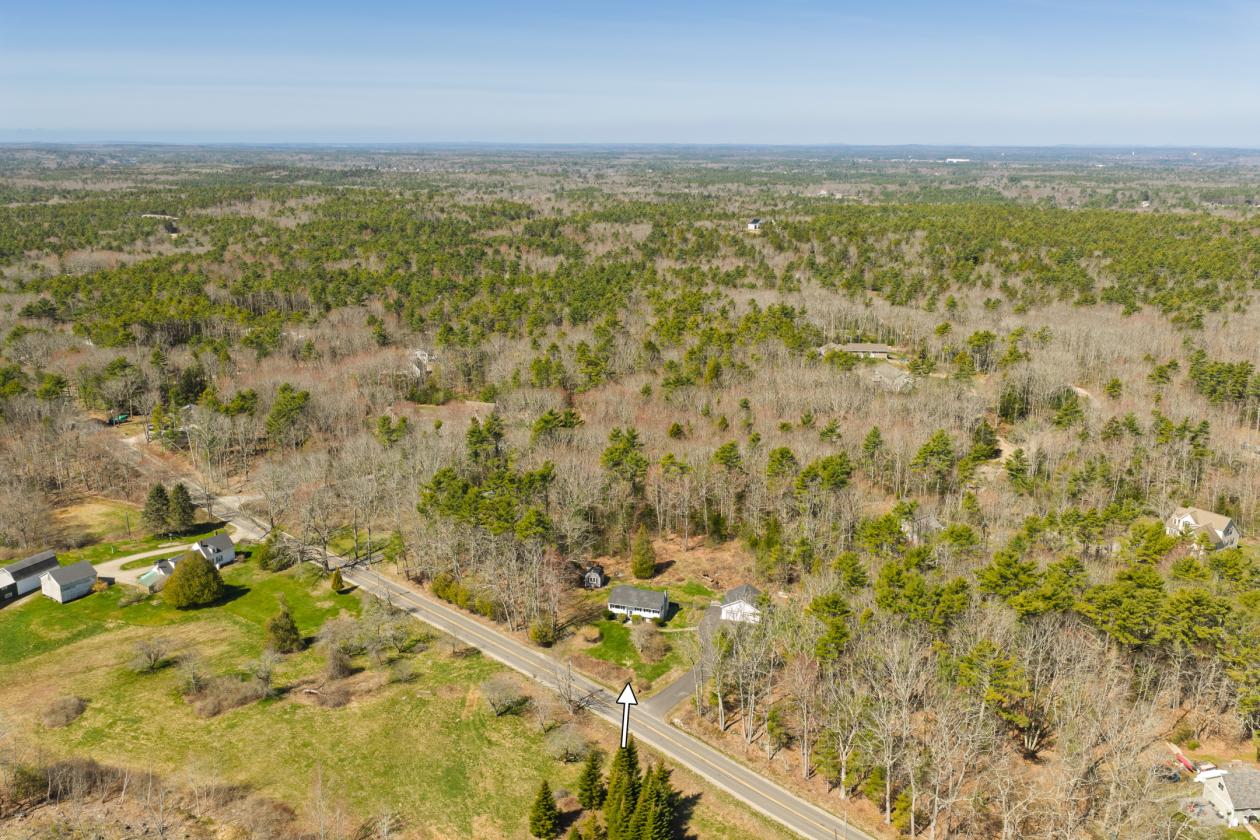 Split level ranch on 10 wooded acres in West Bath - photo 18