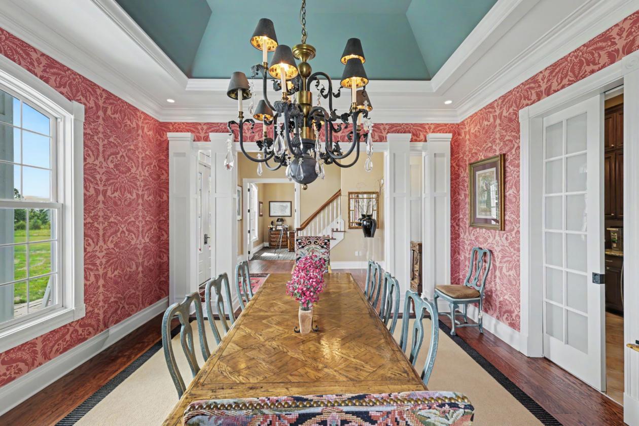 ONE-OF-A-KIND 10 ACRE EQUESTRIAN ESTATE - photo 17