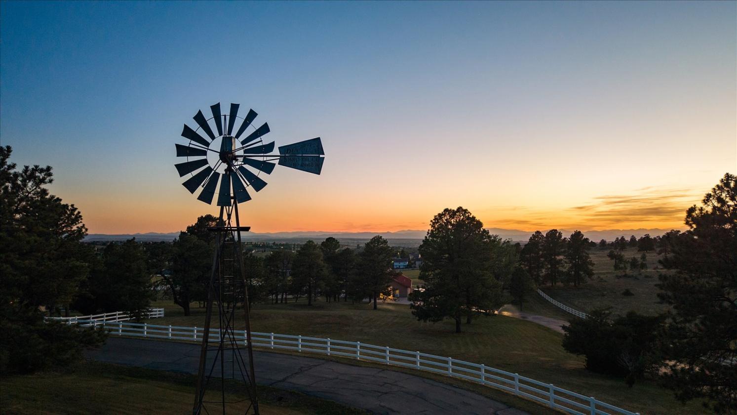 Exquisite 18 Acre Equestrian Estate - photo 28