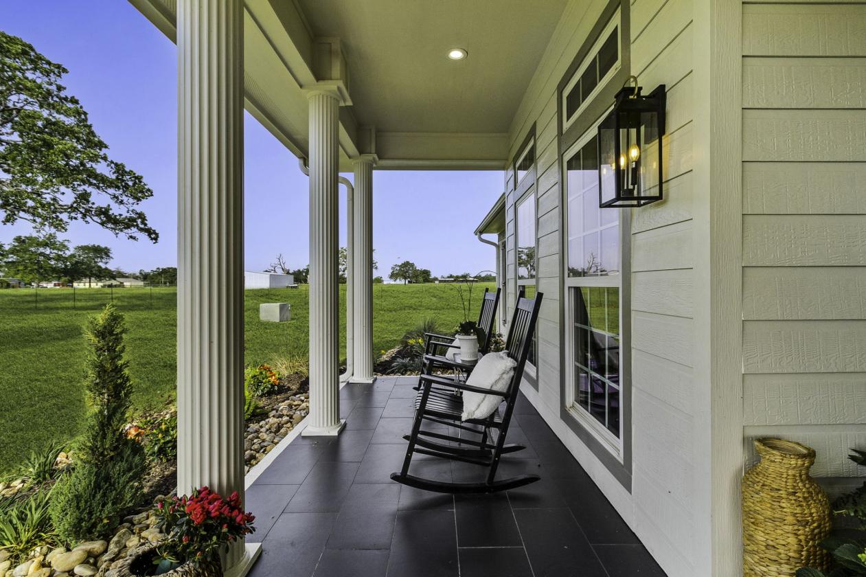 Premier Property with Luxury Home, Barn, and Arena - photo 11