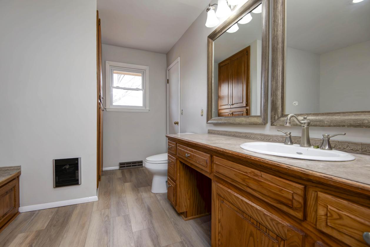 : CUSTOM HOBBY RANCH...SOLD....OF COURSE! - photo 17