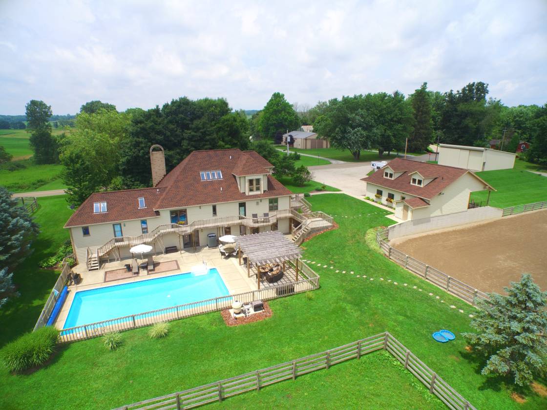 Exquisite Equestrian Estate. Desirable Granville/Columbus, OH area