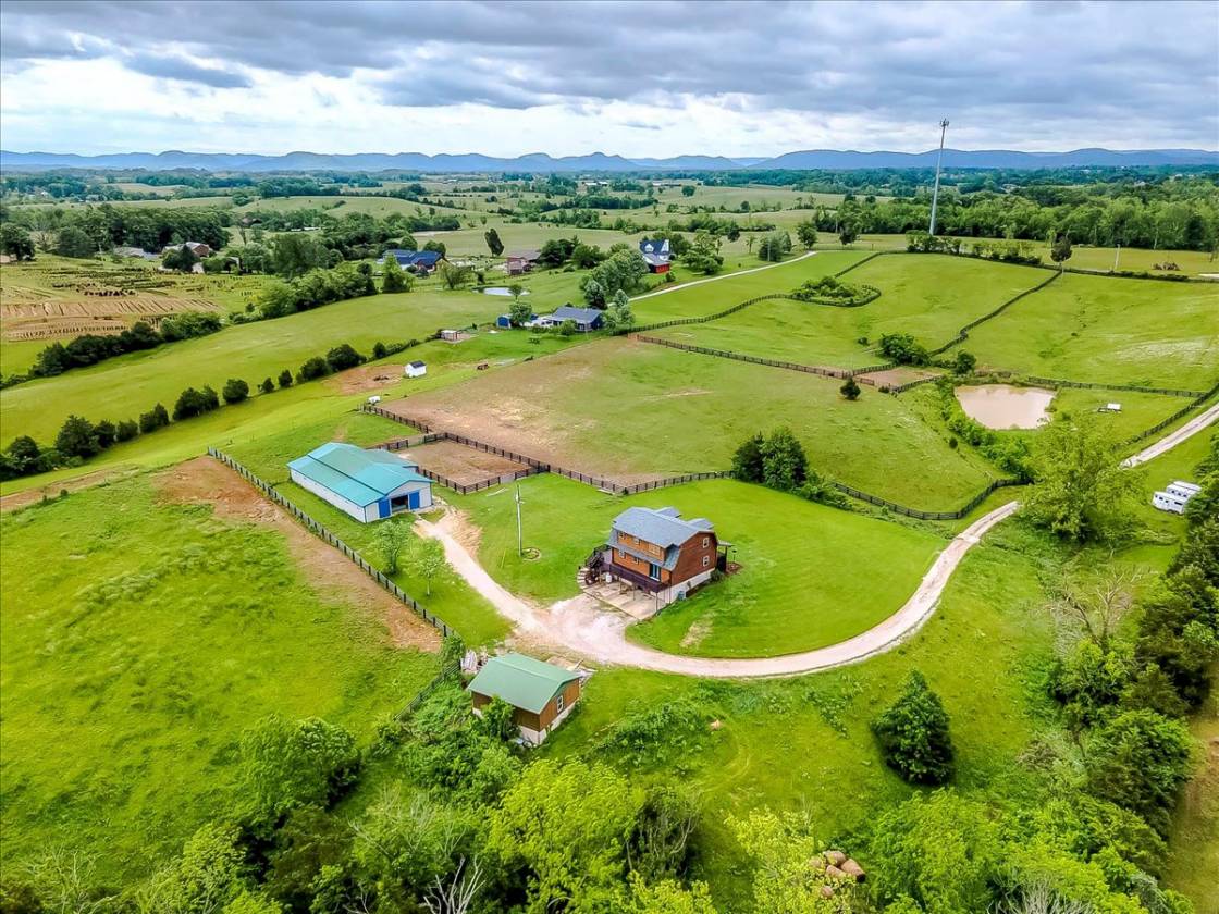 Horse Property for sale.