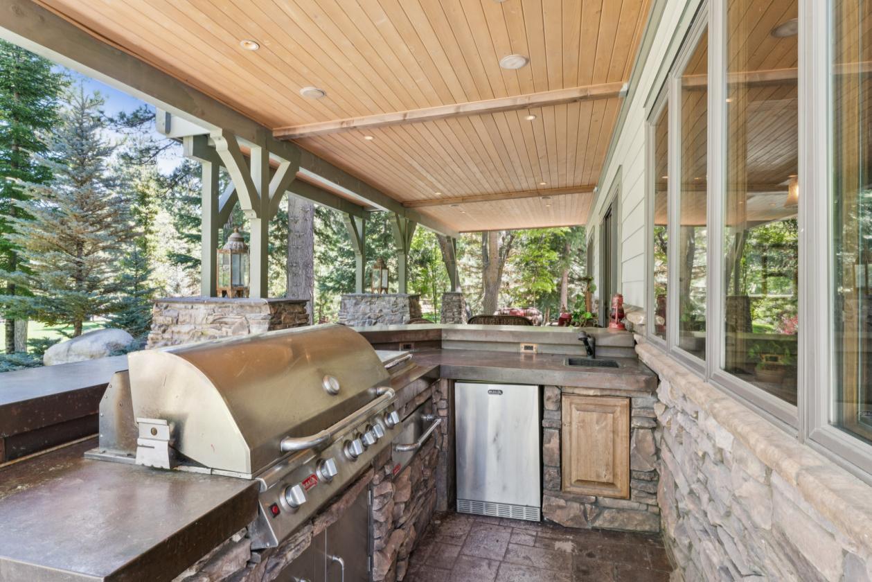 Luxury Equestrian Estate in the Mountains - photo 21