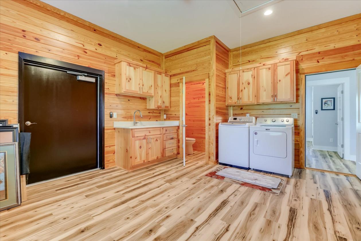 Resort-Style Equestrian Living in Three Runs - photo 19