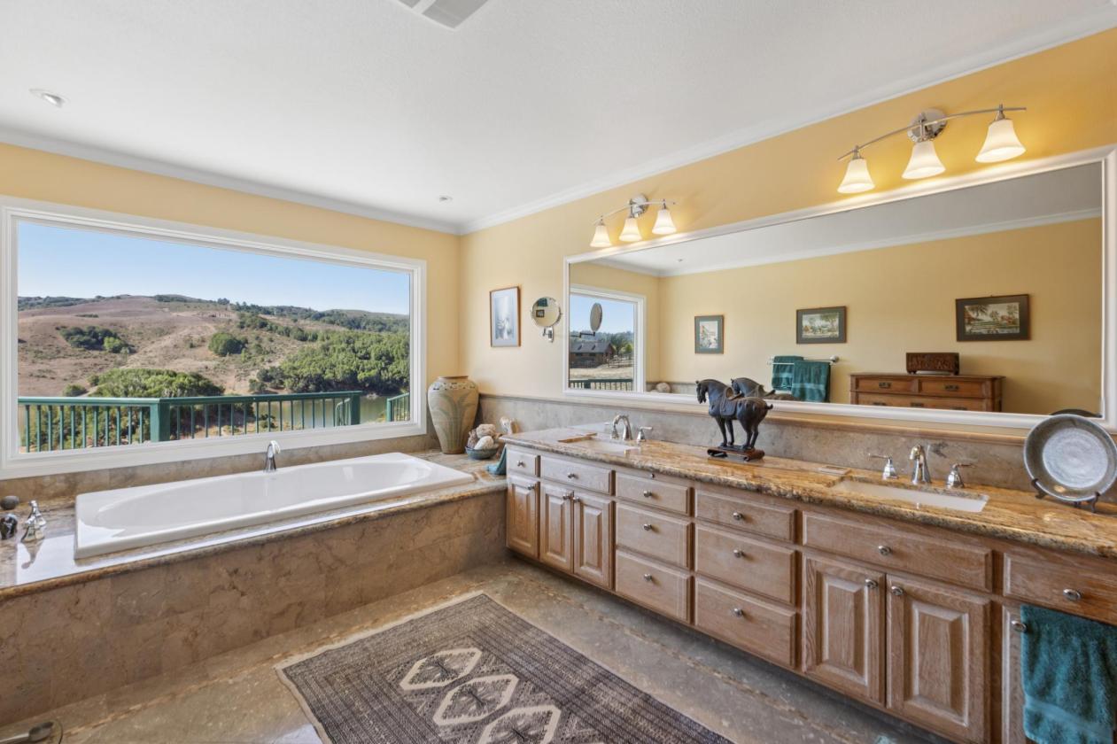An Exceptional Nicasio Estate - photo 24