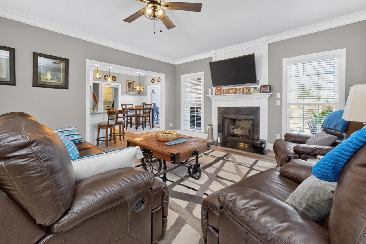 Luxury Horse Farm with 2 Homes and Covered Arena - photo 5