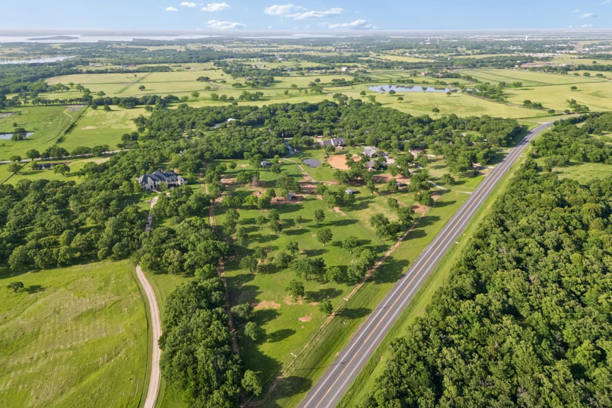 Private Equestrian Estate on 19+ Acres - photo 28