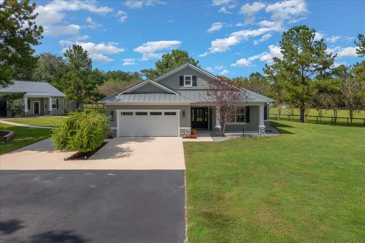 Horse Property for sale.