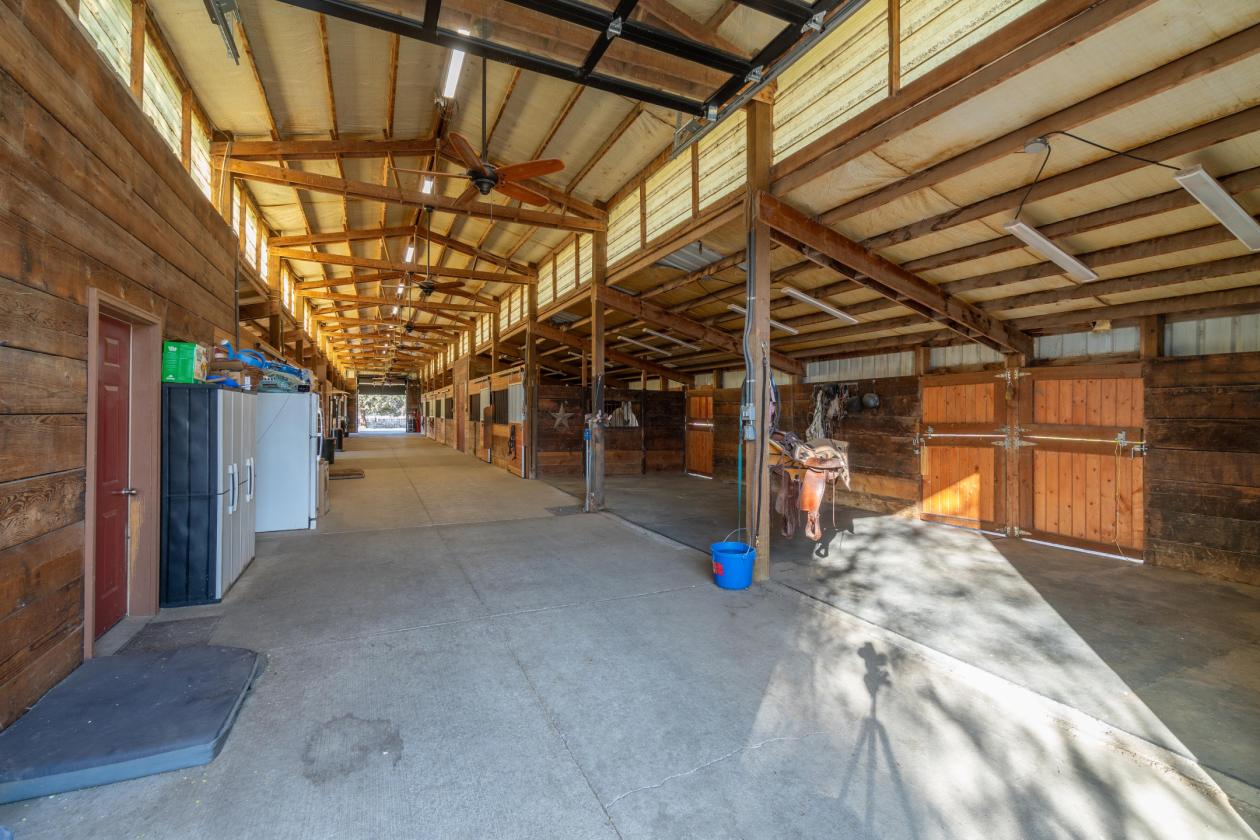 Crooked River Rim Horse Ranch - photo 8