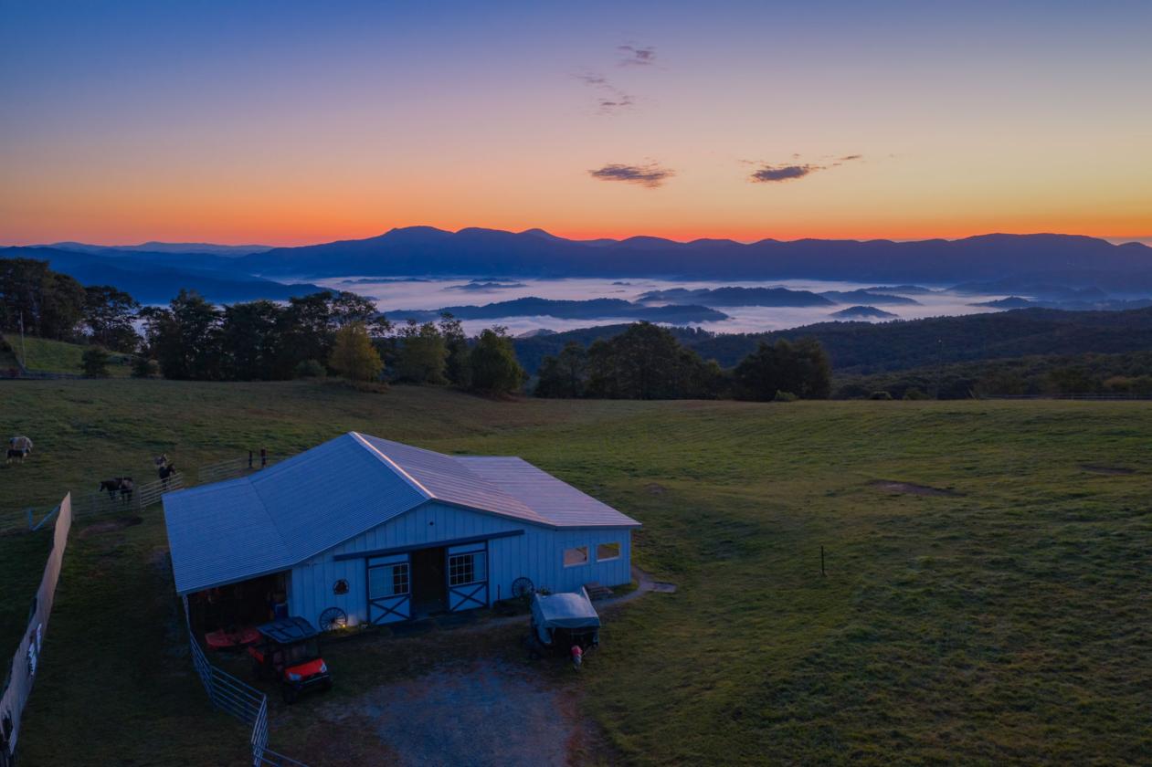 Sorrel Sky Farm Luxury Mountain Equestrian Estate - photo 26