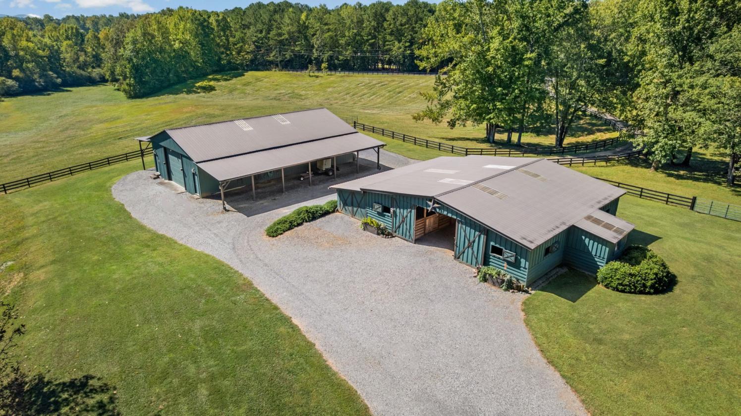 Equestrian Country Estate/ Private Lake/ 53 acres - photo 11