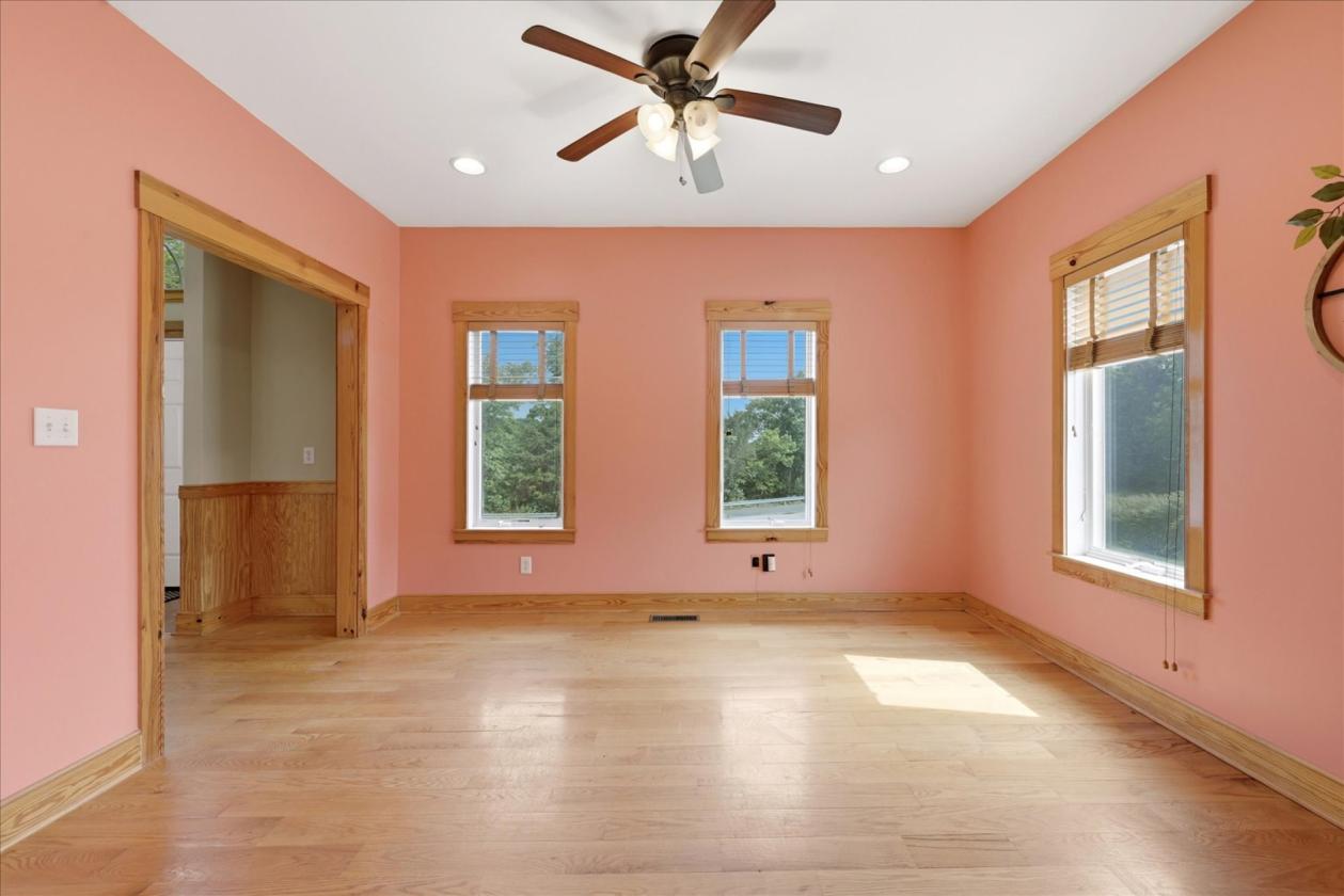 5 Unrestricted Acres Across from the Potomac River - photo 16