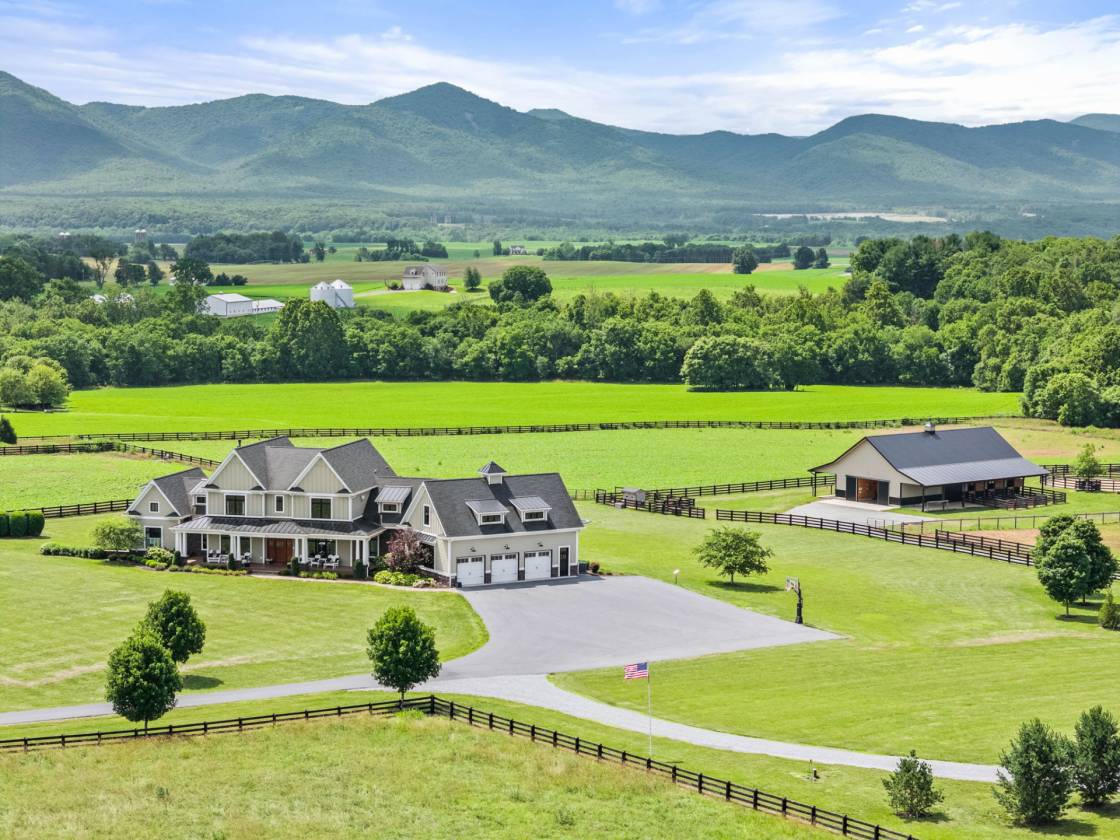 Horse Property for sale.