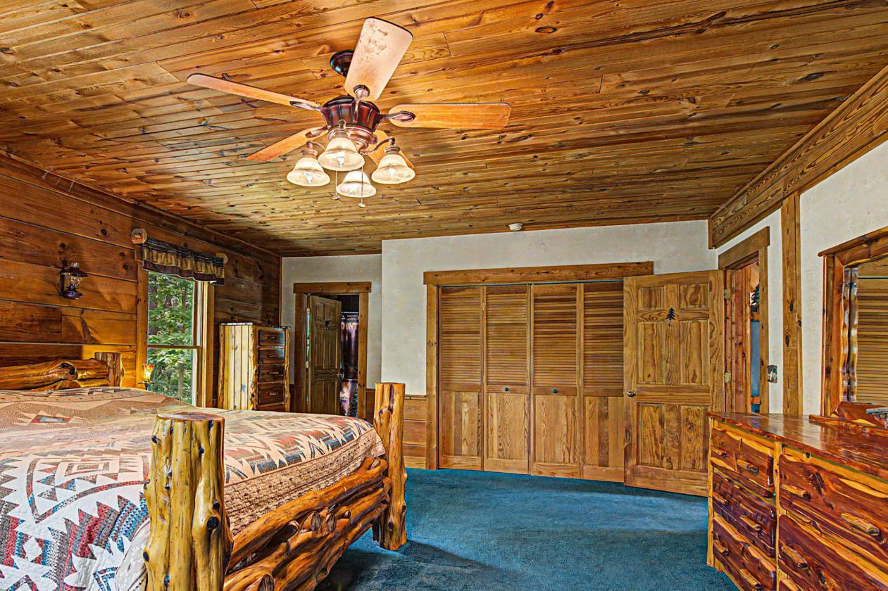LOG HOME,The Galena Territory Equestrian Property - photo 13