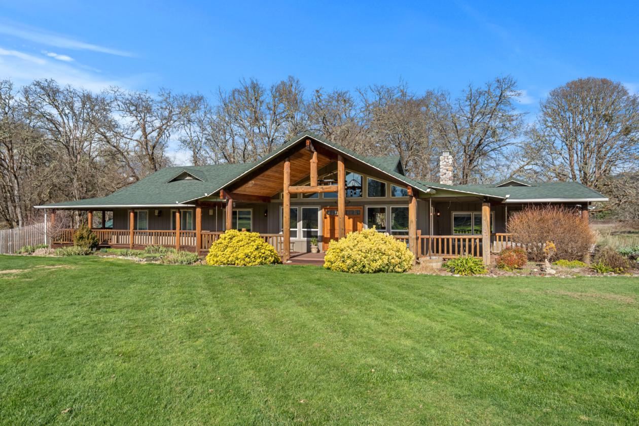 Amazing Horse Property in Southern Oregon - photo 13