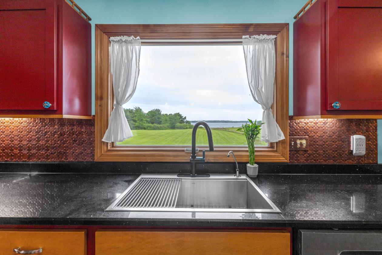 Lakefront Home with 2 stalls & a Tack Room - photo 6