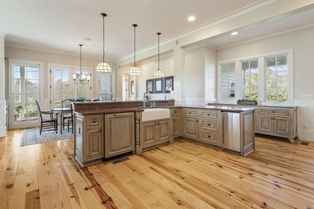 Luxury Farmhouse Equestrian Estate - photo 15