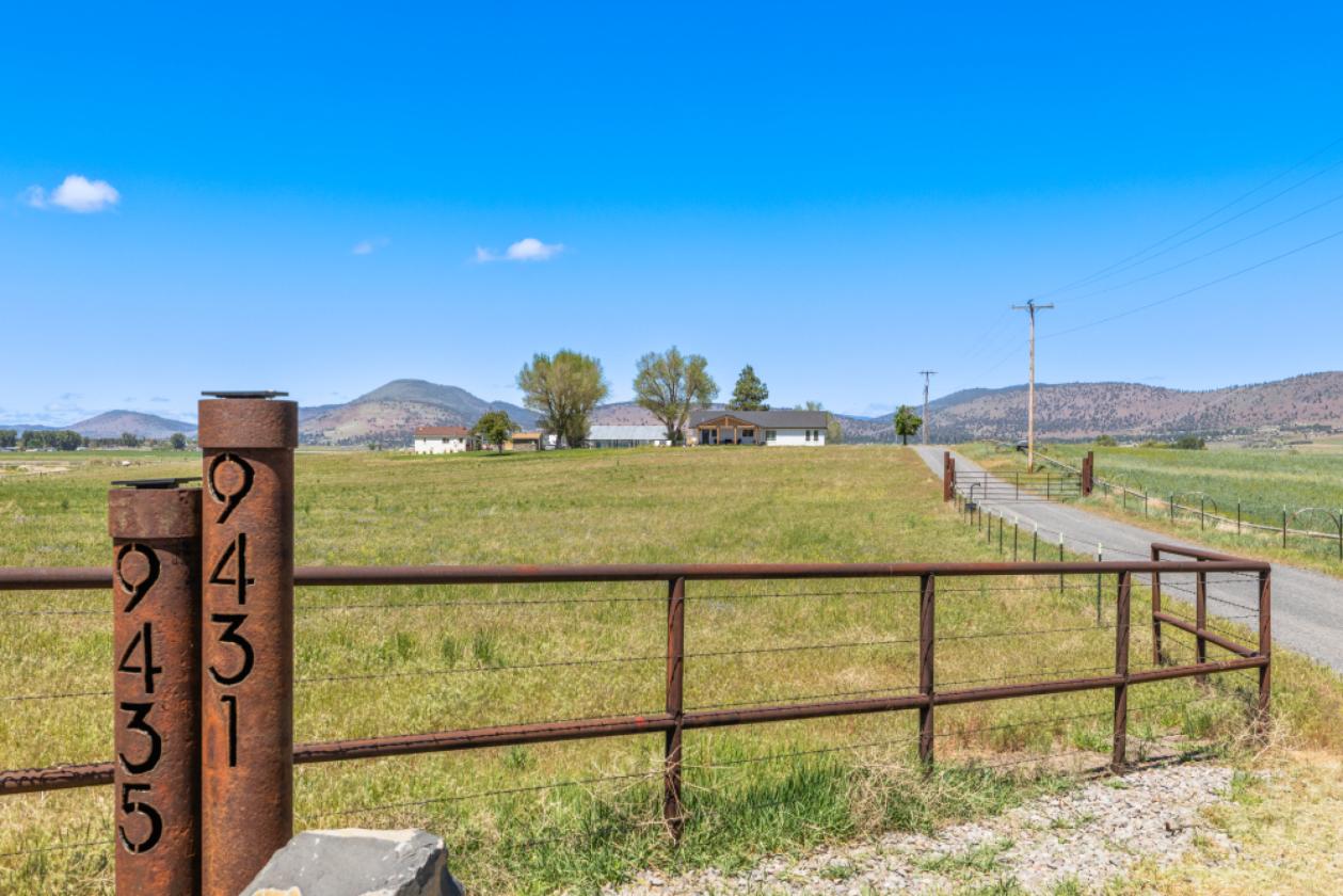 BEAUTIFUL, TURN KEY HOME + FARM + ADU ON 101 ACRES - photo 27