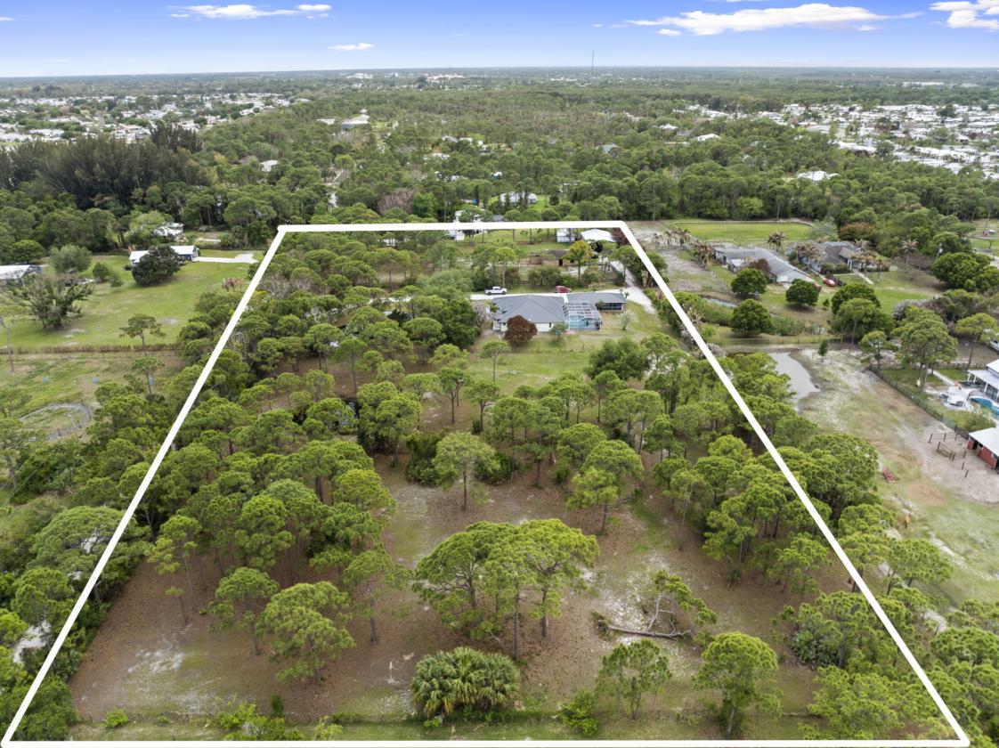 Beautifully updated 5 acre equestrian property - photo 28