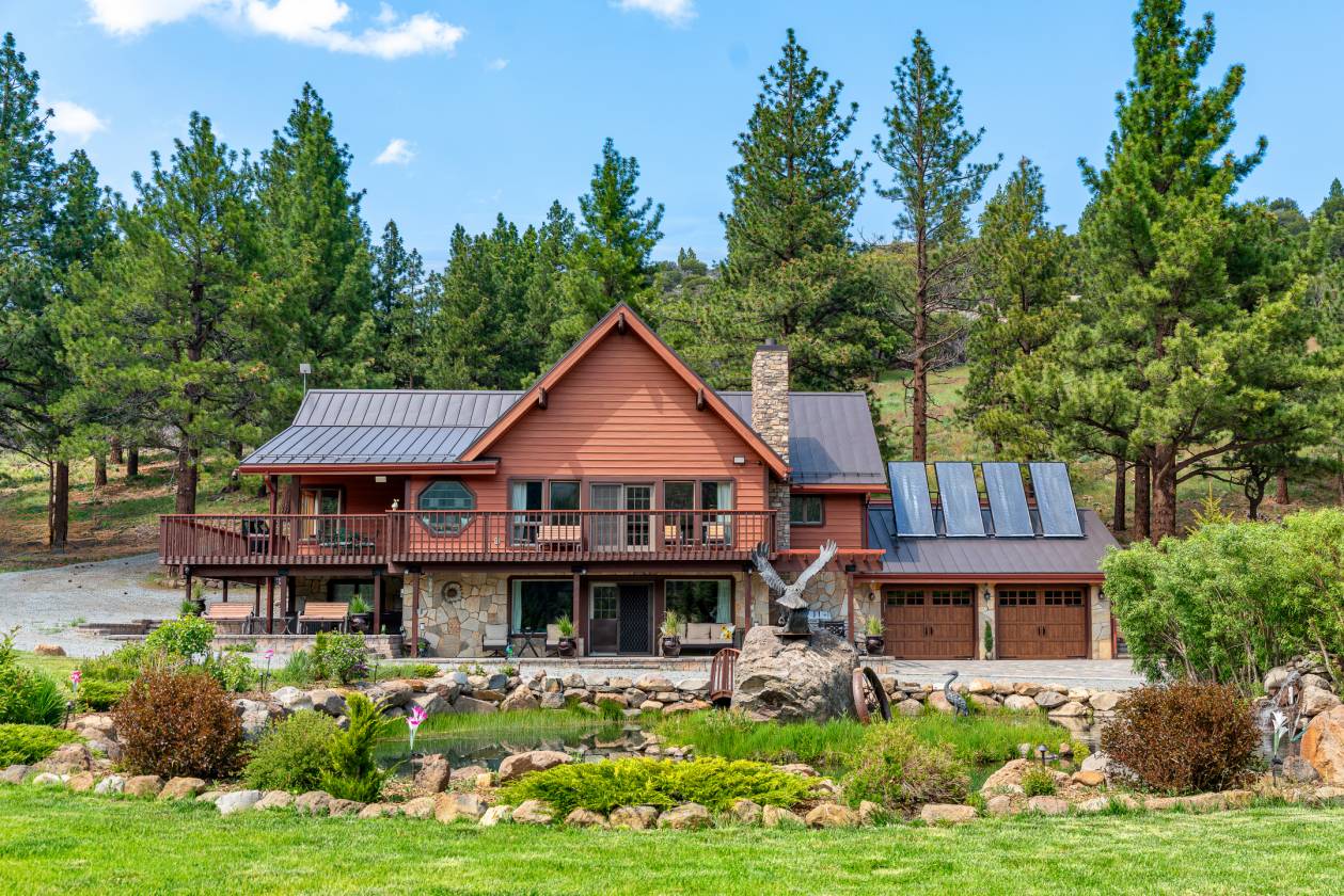 Horse Property for sale.