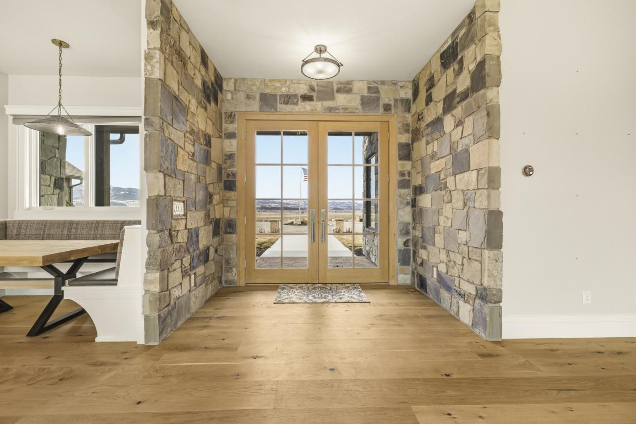Newly built equestrian retreat with home & arena - photo 3