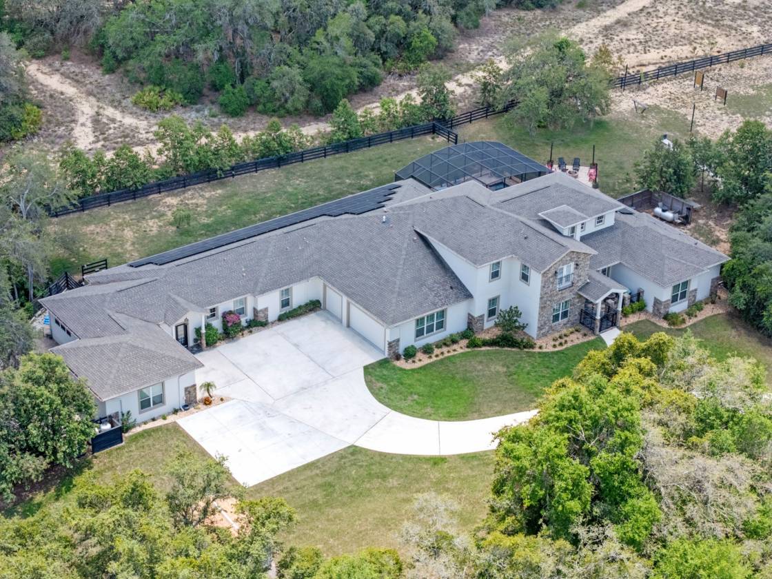 Horse Property for sale.