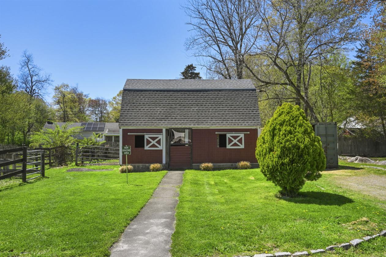 Silvermine Farm on 7 Acres Amazing Value - photo 25