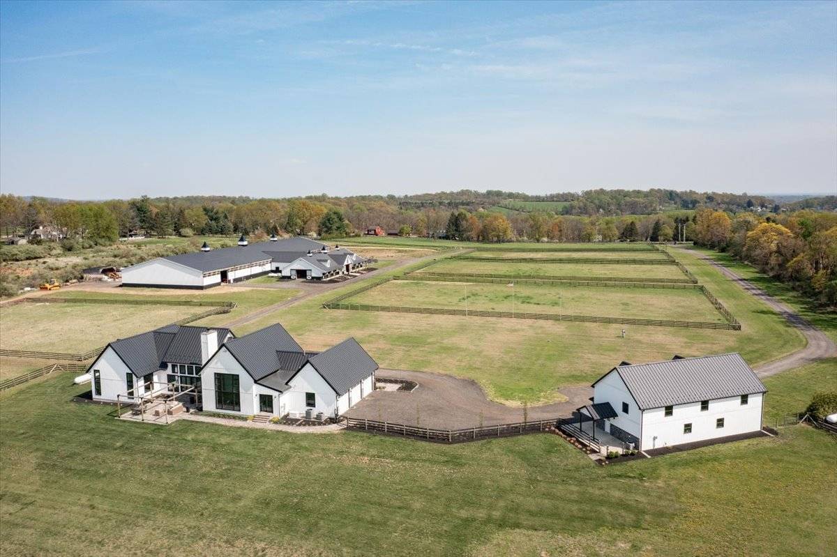 Horse Property for sale.