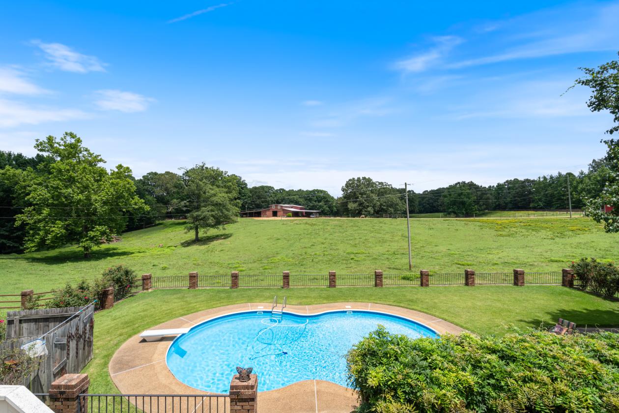 41-ACRE HORSE PROPERTY | 11 STALL BARN & ARENA - photo 18