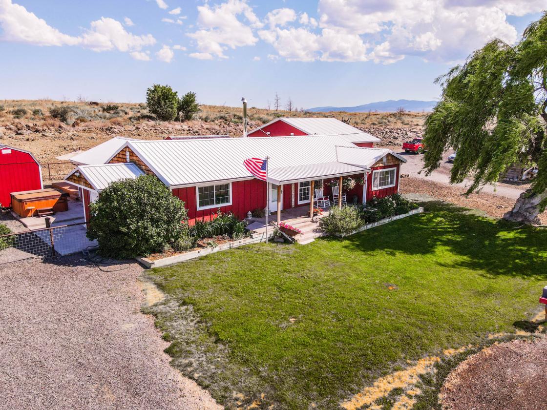 Endless opportunities on this 14+ acre property - photo 1