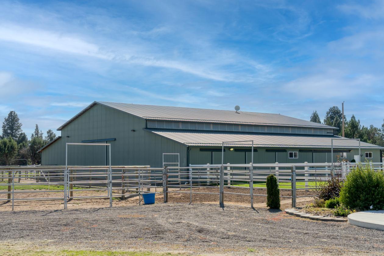 Horse Farm & Equestrian Estate in Bend - photo 13