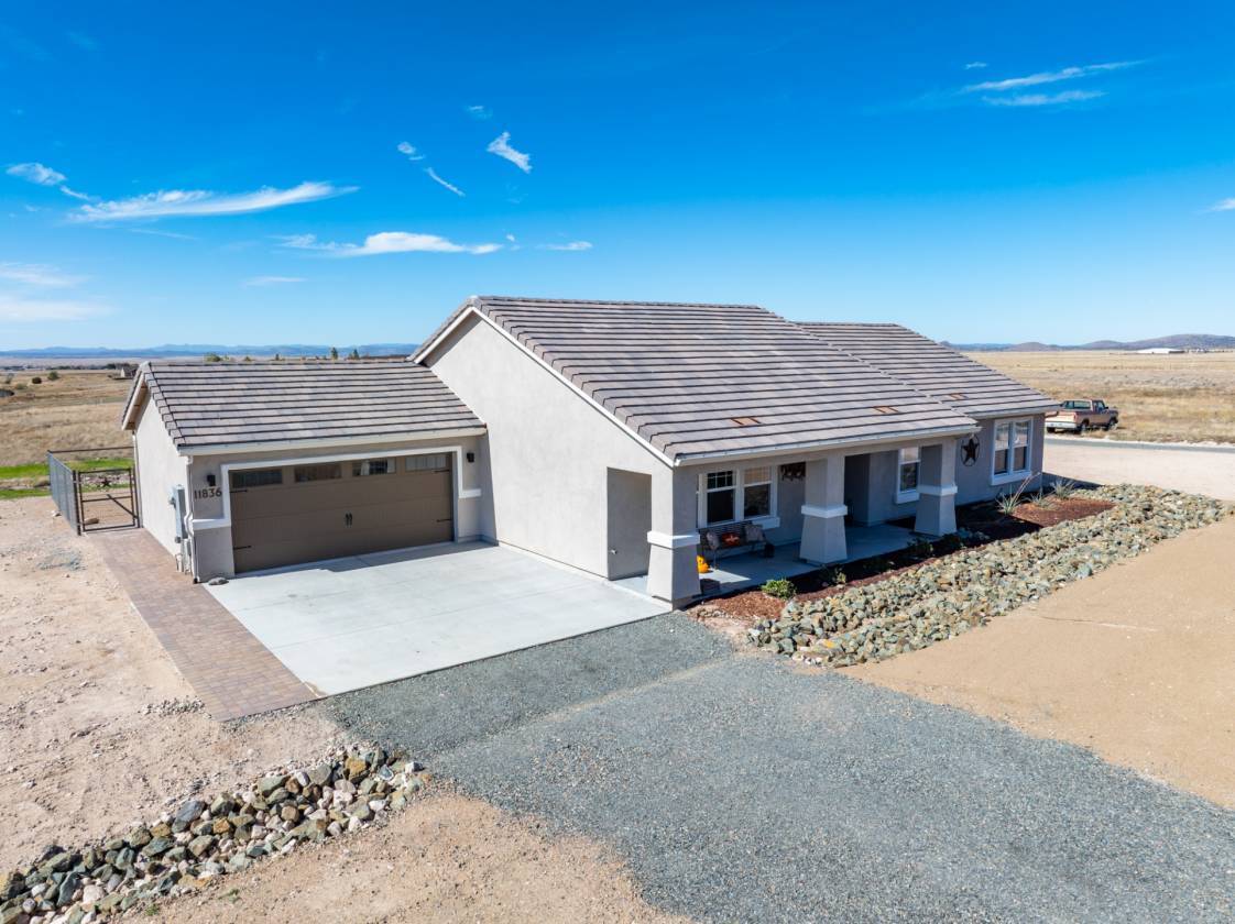 3 Acre Horse Property with Beautiful Mountain View - photo 6