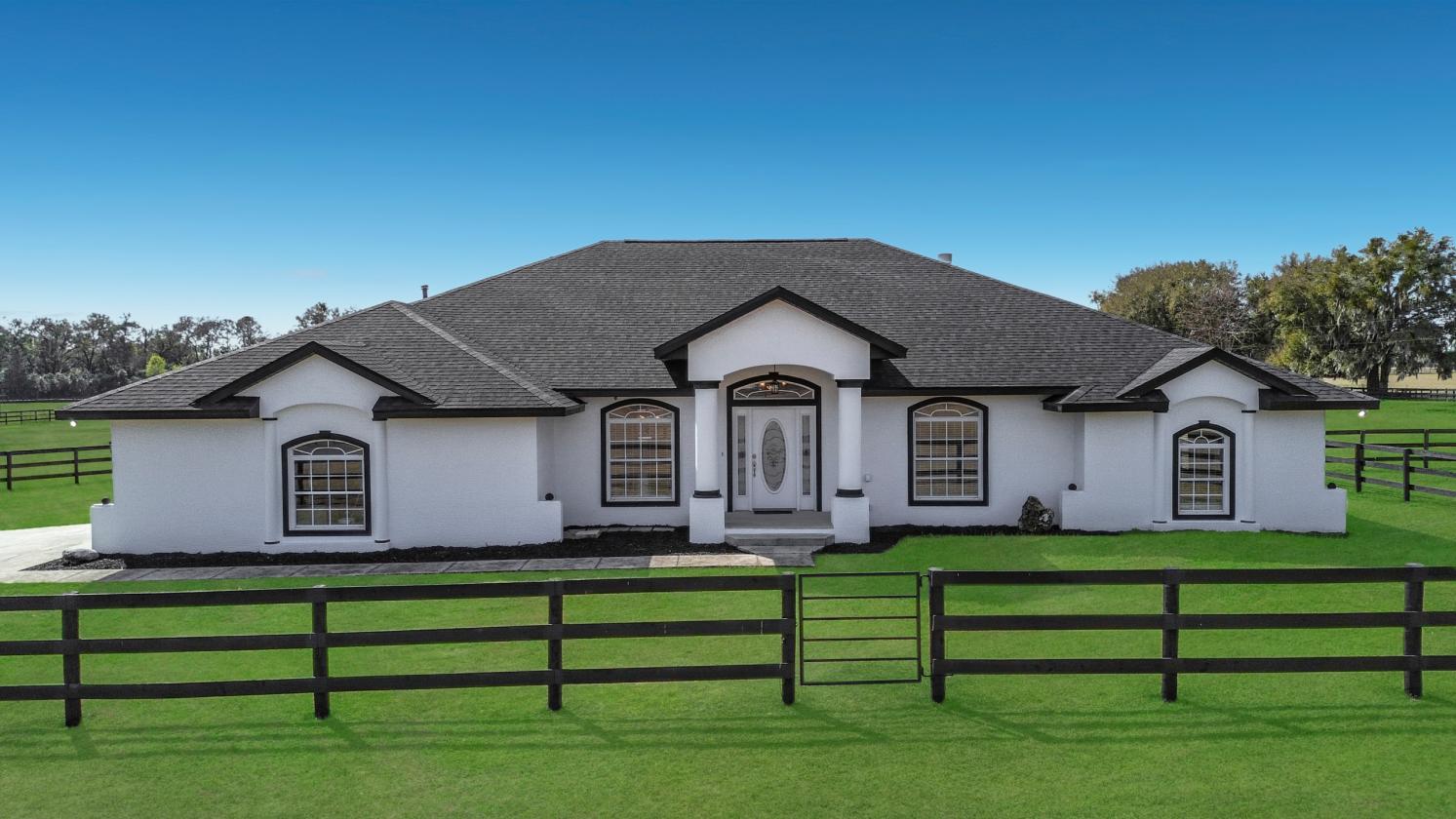 Experience Ocala Horse Country Living! 14.1 Acres - photo 6
