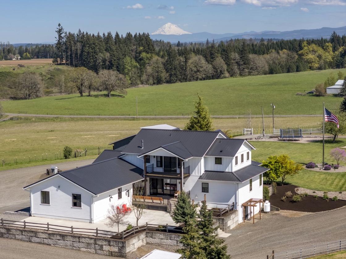 Equestrian & livestock property with 2 Homes - photo 29