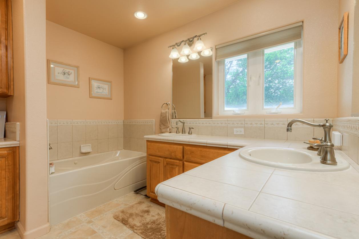 Oh, the POSSIBILITIES!! 5.31 Acres! - photo 16