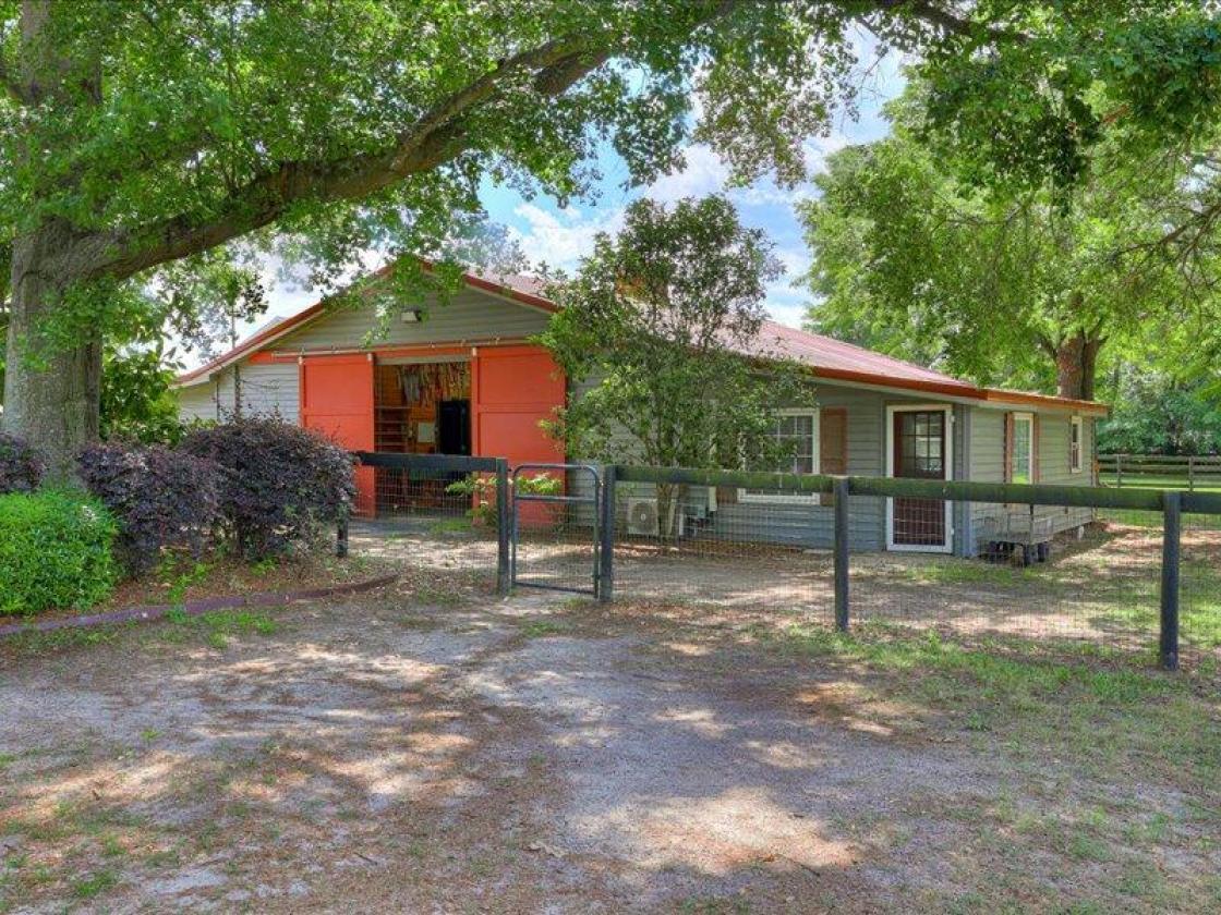 Daisy Hill Farm - Horse Property - photo 4