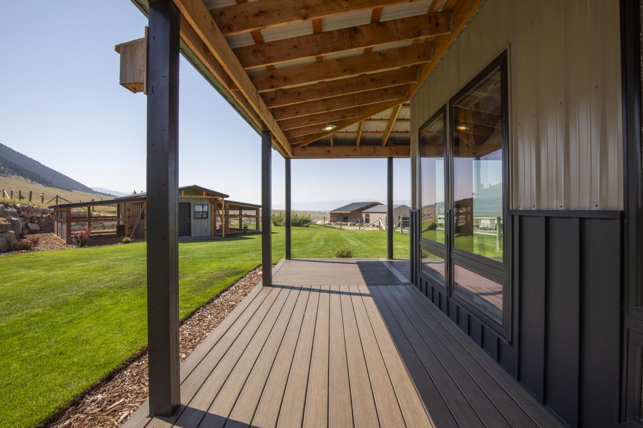 Yellowstone Corridor Luxury Horse Property - photo 28