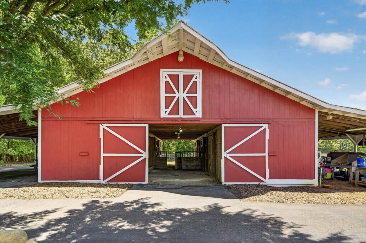 Turnkey Horse Farm but Oh so much more! - photo 18