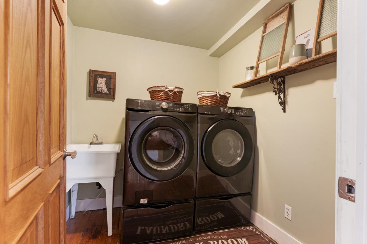 SURROUNDED BY VIBRANT EQUESTRIAN COMMUNITY - photo 23