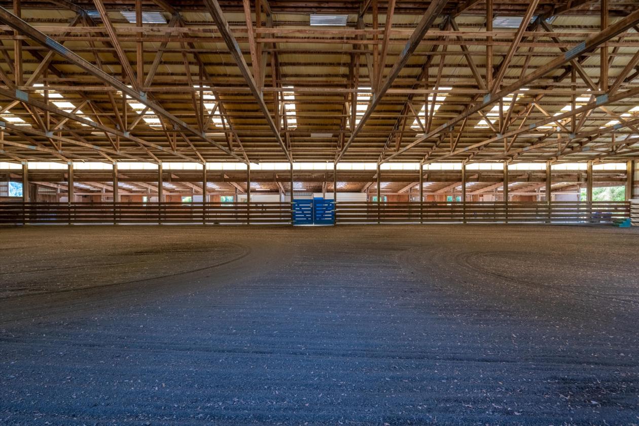 Blue Gate Farm - Equestrian Facility on 35 Acres - photo 8
